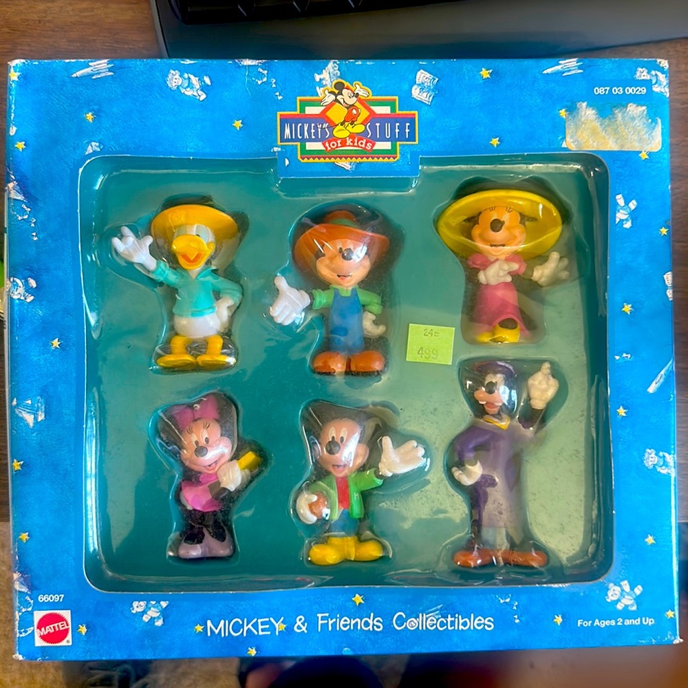 Mickey and Friends Collectibles Mattel Toyset.